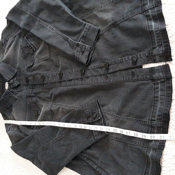 LOGO Lori Goldstein 24W Black Charcoal Grey Denim Button Released Hem Jacket - Picture 7 of 17